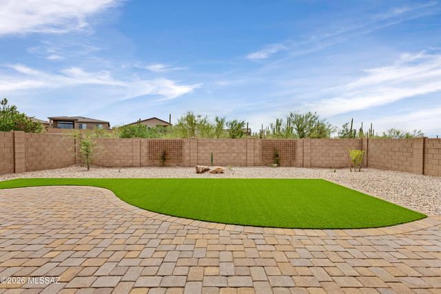 14760 N Blue Juniper Lane, Marana, AZ 85658