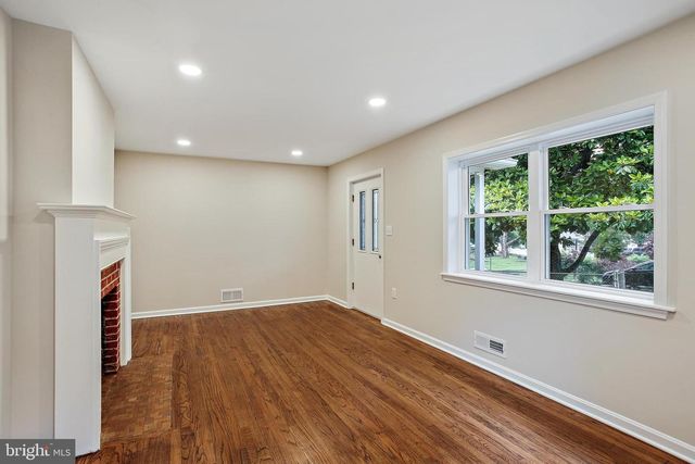 5210 57TH AVENUE, Hyattsville, MD 20781