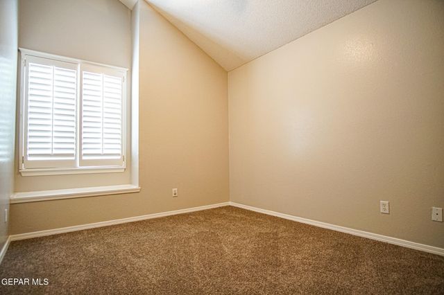 817 DAKOTA RIVER Avenue, El Paso, TX 79932