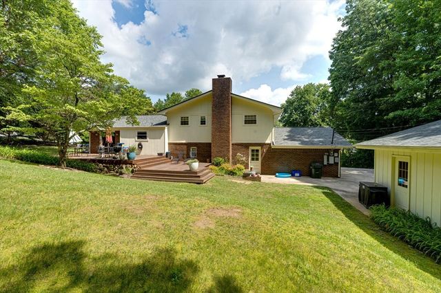 2203 Mathis Lane, Dalton, GA 30720
