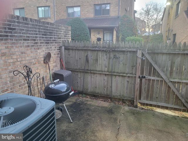 3149 CHERRY RD NE, Washington, DC 20018