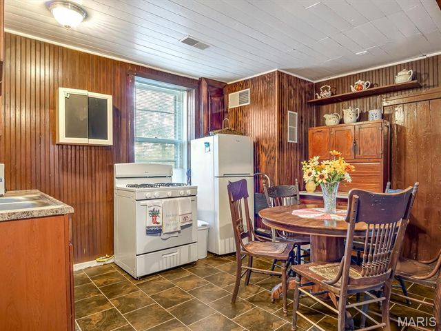 3565 Kk Road, Waterloo, IL 62298