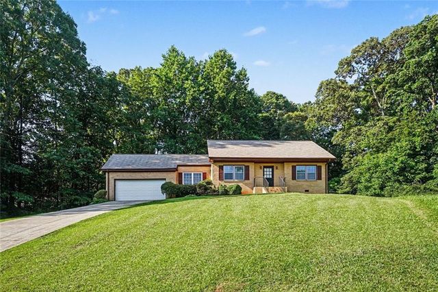 7317 Deerwood Drive, Riverdale, GA 30296