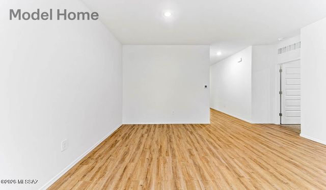 8650 W Soaptree Yucca Place, Marana, AZ 85653