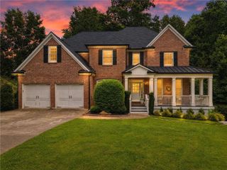 6425 Stream Side Court, Cumming, GA 30041
