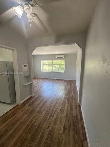 30 S Shore Dr 1, Miami Beach, FL 33141