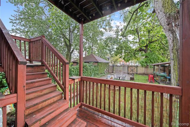 585 W Grand Boulevard, Detroit, MI 48216