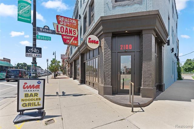 585 W Grand Boulevard, Detroit, MI 48216