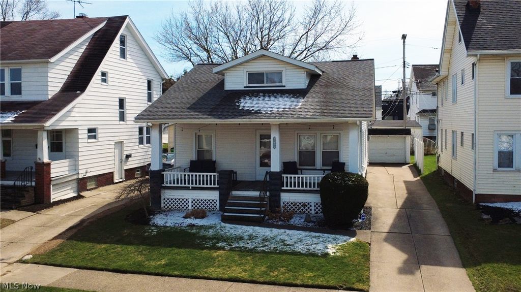 10606 Langton Avenue, Garfield Heights, OH 44125