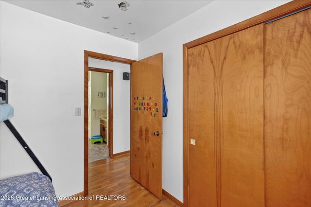 3187 S Canfield Road, Eaton Rapids, MI 48827