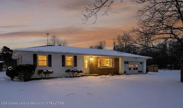 3187 S Canfield Road, Eaton Rapids, MI 48827