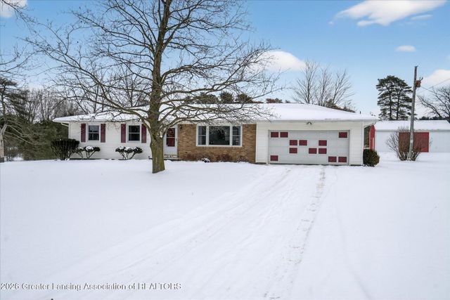 3187 S Canfield Road, Eaton Rapids, MI 48827