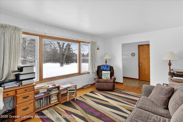 3187 S Canfield Road, Eaton Rapids, MI 48827