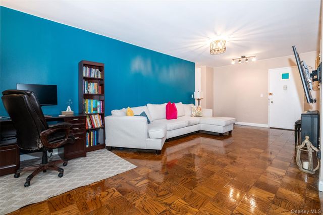 1101 Midland Avenue 210, Bronxville, NY 10708