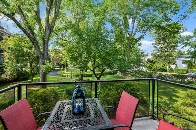 1101 Midland Avenue 210, Bronxville, NY 10708