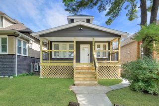 5414 W Haddon Avenue, Chicago, IL 60651