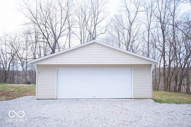 9060 N County Road 740 E, Butlerville, IN 47223