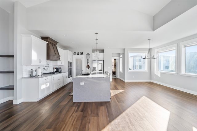 2860 NW Brookside Drive, Grimes, IA 50111