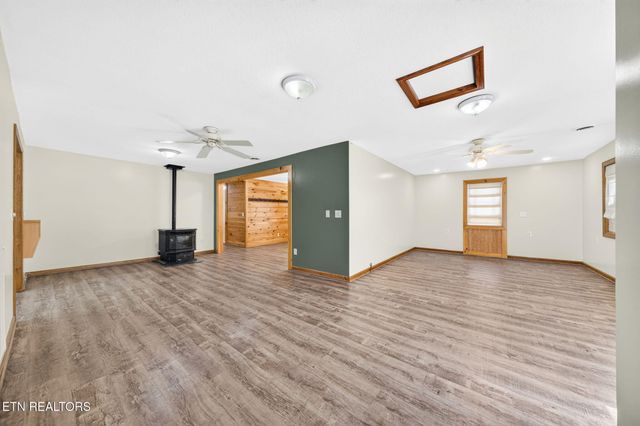 129 Melton Lane, Monterey, TN 38574