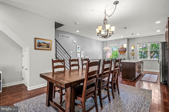1305 S 2ND ST, Philadelphia, PA 19147