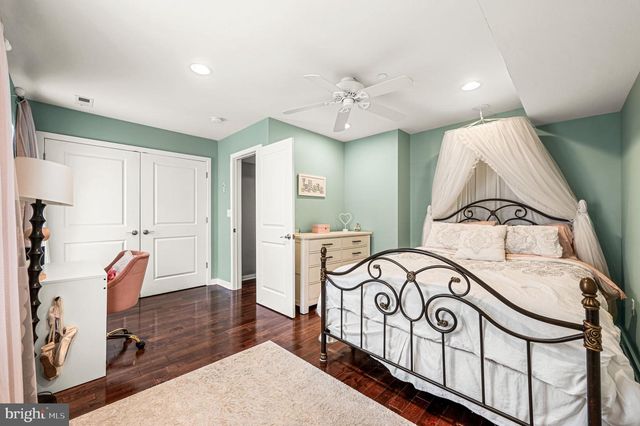 1305 S 2ND ST, Philadelphia, PA 19147