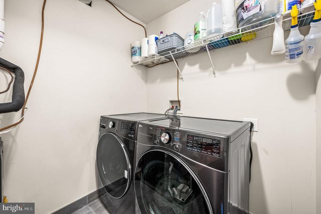 1305 S 2ND ST, Philadelphia, PA 19147