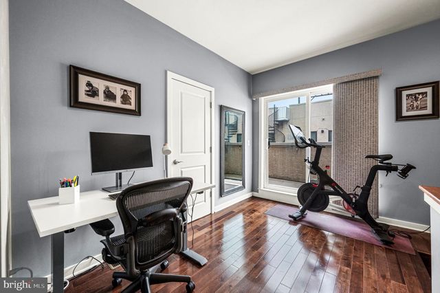 1305 S 2ND ST, Philadelphia, PA 19147