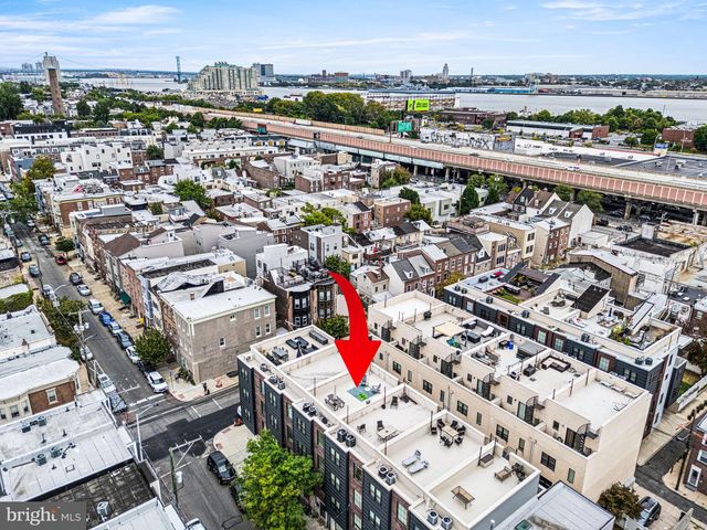 1305 S 2ND ST, Philadelphia, PA 19147