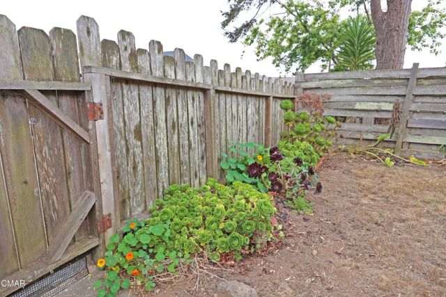 372 S Whipple Street, Fort Bragg, CA 95437