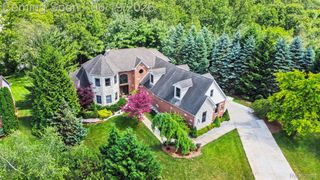 3141 Allison Lane, Highland Charter Township, MI 48357