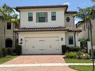 455 SW 113th Ln 455, Pembroke Pines, FL 33025