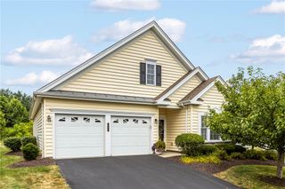221 Patriot Lane, Economy, PA 15042