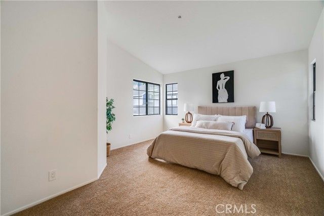 302 Monroe Court, Azusa, CA 91702