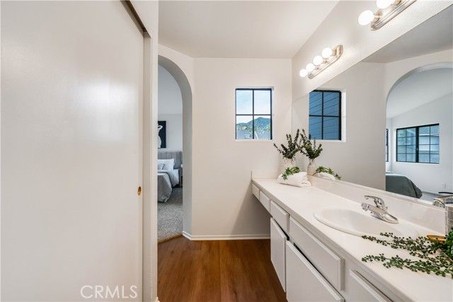 302 Monroe Court, Azusa, CA 91702