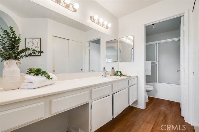 302 Monroe Court, Azusa, CA 91702