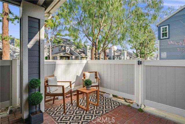 302 Monroe Court, Azusa, CA 91702