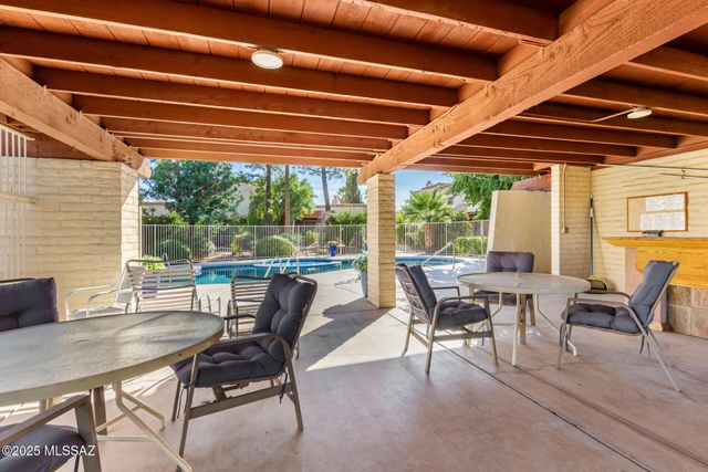 68 N Camino Imagen, Tucson, AZ 85748