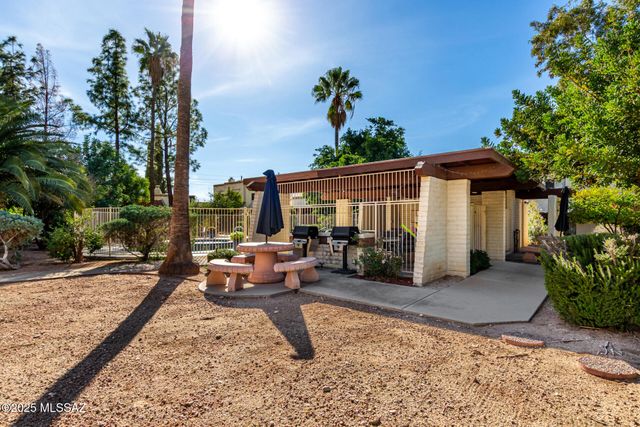 68 N Camino Imagen, Tucson, AZ 85748