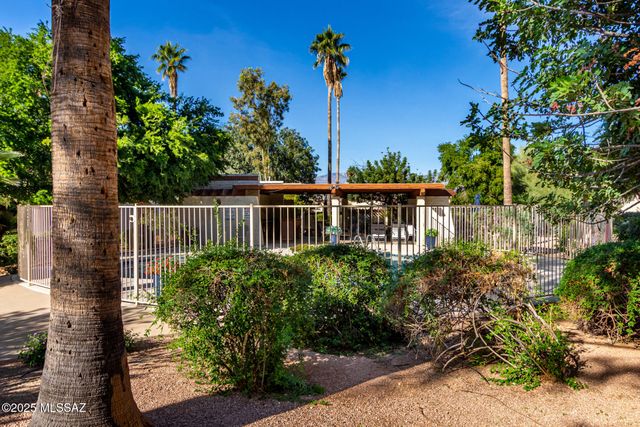 68 N Camino Imagen, Tucson, AZ 85748