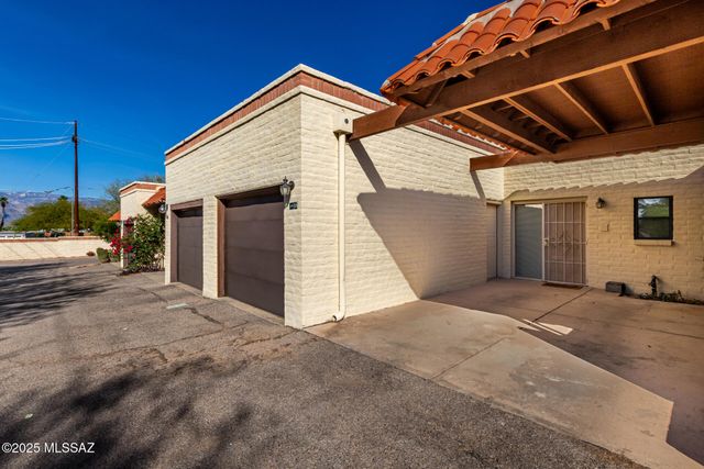 68 N Camino Imagen, Tucson, AZ 85748