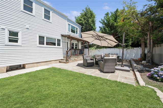 1954 Kirkwood Avenue, Merrick, NY 11566