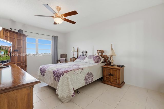 5300 Washington St W513, Hollywood, FL 33021