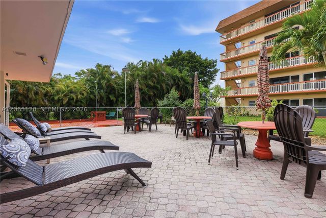 5300 Washington St W513, Hollywood, FL 33021