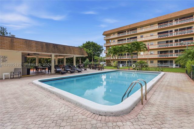 5300 Washington St W513, Hollywood, FL 33021