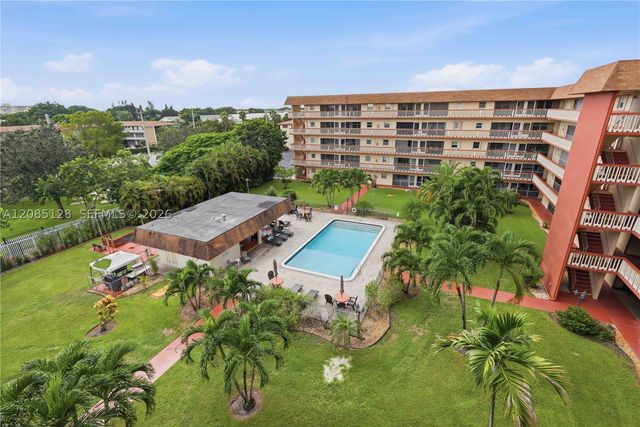 5300 Washington St W513, Hollywood, FL 33021