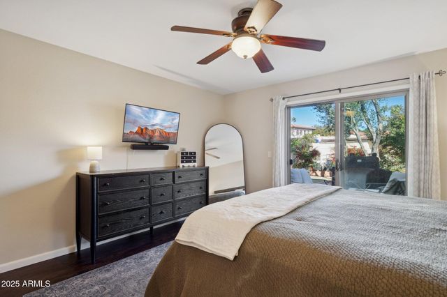 4706 E WINSTON Drive, Phoenix, AZ 85044