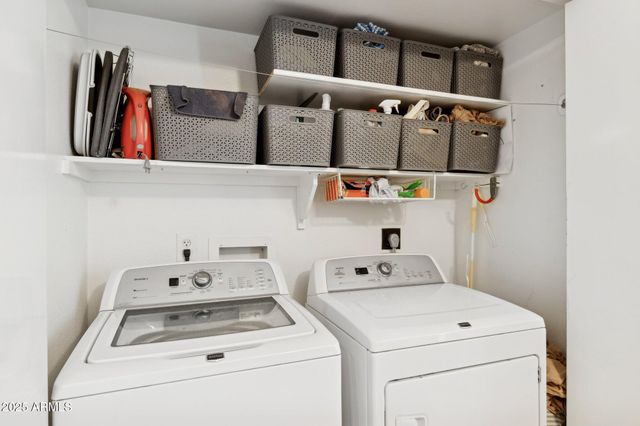 4706 E WINSTON Drive, Phoenix, AZ 85044