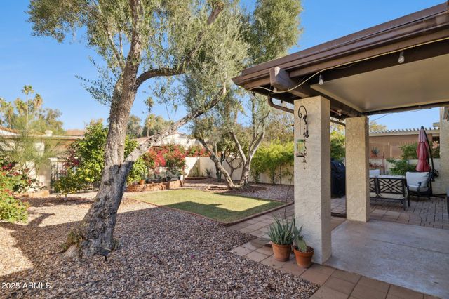 4706 E WINSTON Drive, Phoenix, AZ 85044