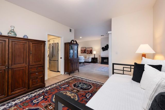 10 9th Avenue 107, San Mateo, CA 94401