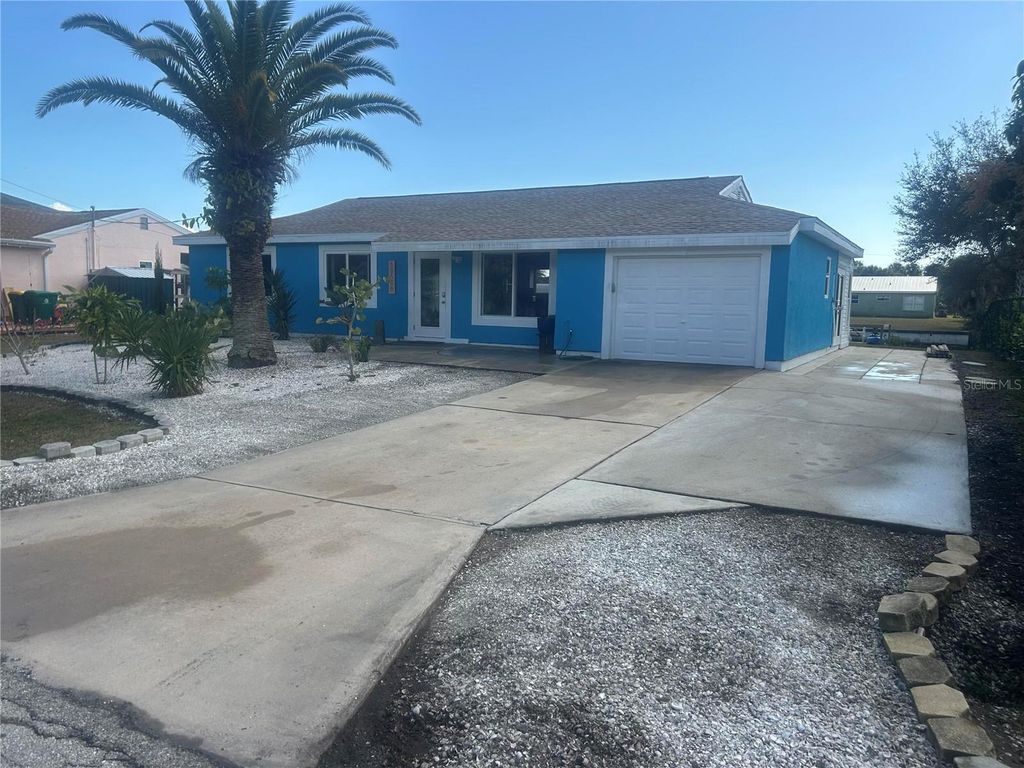 18566 VAN NUYS CIRCLE, Port Charlotte, FL 33948